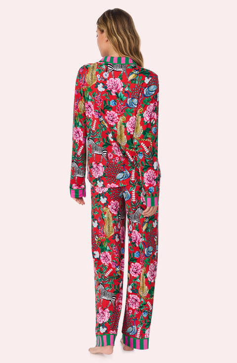 A lady wearing Collette Knit Pj Set In Scarlet Safari