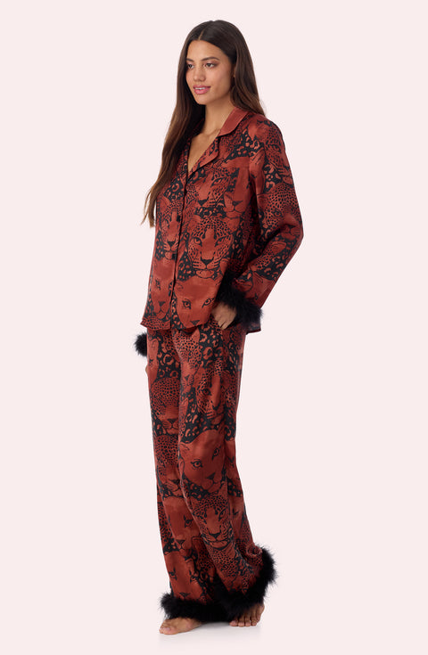 A lady wearing Ariana Woven Pj Set In Jungle Noir