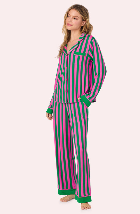 A lady wearing Collette Knit Pj Set In Fuchsia And Fern