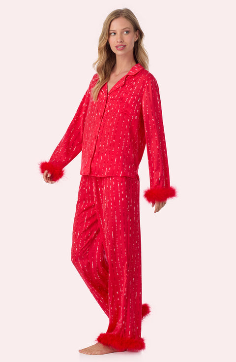 A lady wearing Ariana Woven Pj Set In Scarlet Sequins