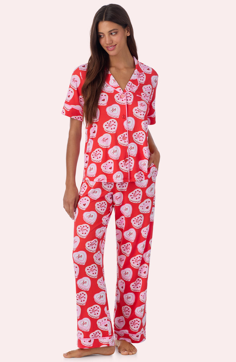 A lady wearing Arizona Long Knit Pj Set In Frosted With Love