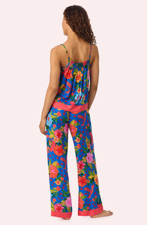 A lady wearing Alia Woven Pj Set In Floral Fiesta
